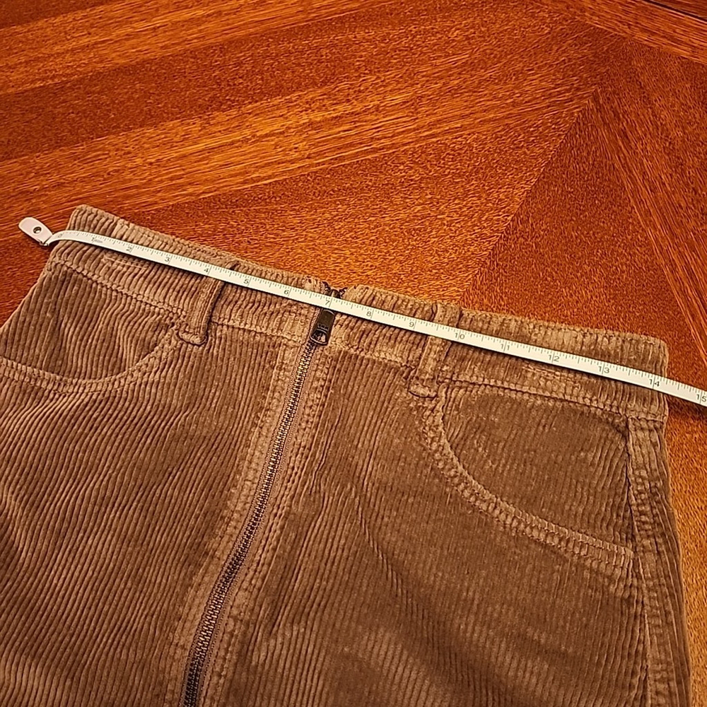 American Eagle Women's Corduroy Mini Skirt Taupe Size 4 Zipper Front - Picture 5 of 6